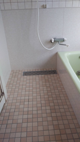 【熊本御領店】～浴室壁・床修繕工事～
